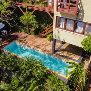  Hostal Guru